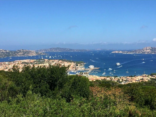 Фото с сайта http://sardinia-ekskursii.ru (с разрешения Андрея Костромина)