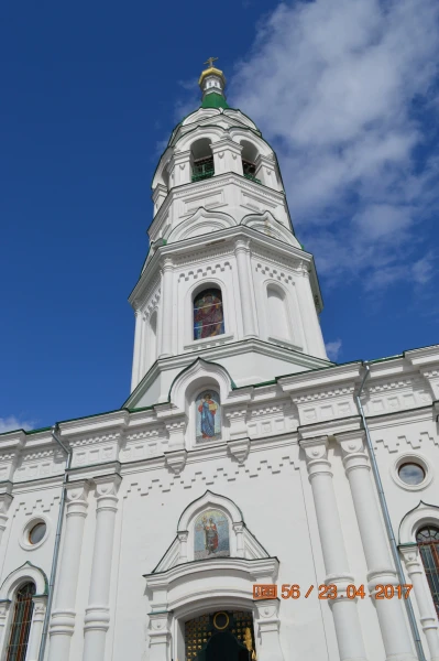 Колокольня храма