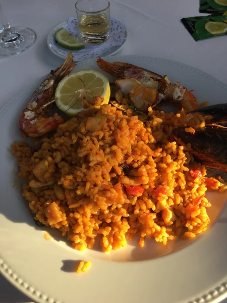 Паэлья с морепродуктами
