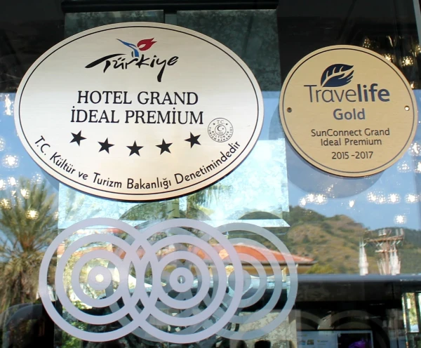 Grand Ideal Premium 