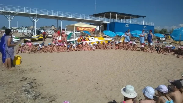 Пляж пансионата "Планета"