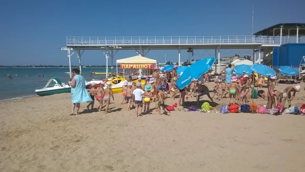 Пляж пансионата "Планета"