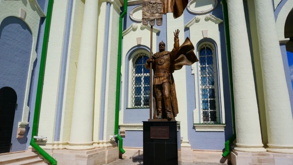 Памятник Дмитрию Донскому