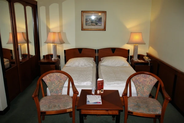 "Danubius Hotel Gellert" 4*. Номер стандарт.
