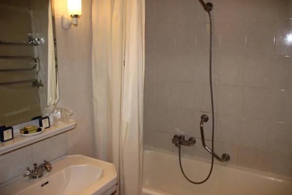 "Danubius Hotel Gellert" 4*. Номер стандарт.
