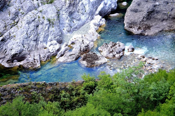 В каньоне реки Морача