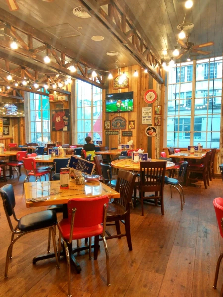 Знаменитый креветочный ресторан Bubba Gump