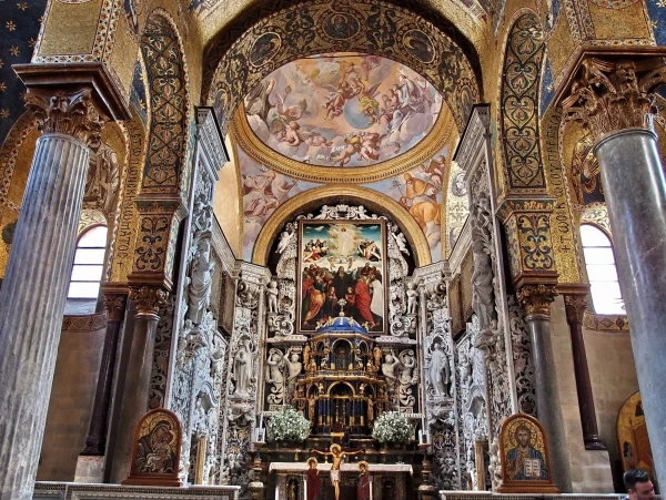 chiesa Santa Maria dell’Ammiraglio, она же Ла Марторана. Алтарь