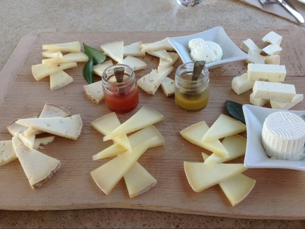 СЫРНАЯ ПЕСНЯ с арбузовым и сливовым джемом