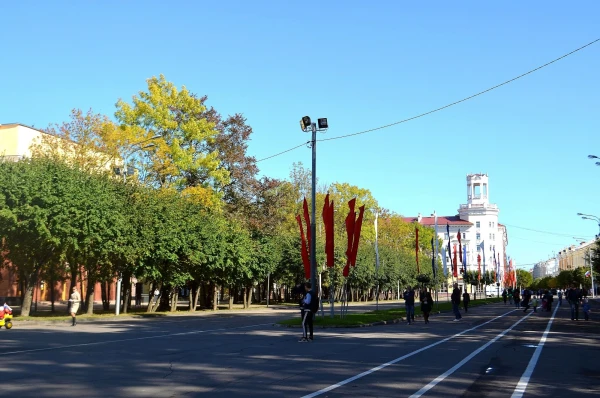 на пл. Ленина