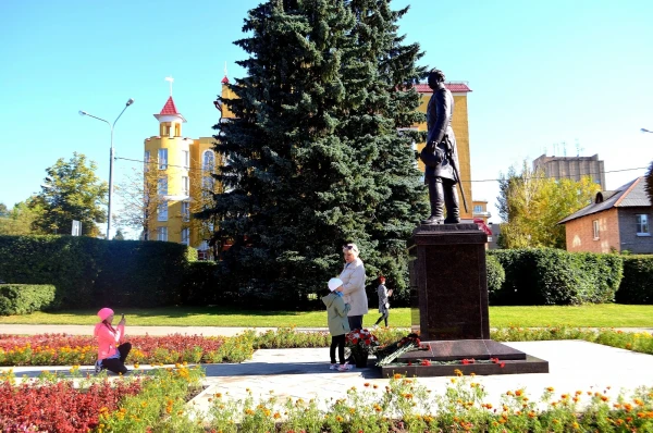 Памятник Н.М. Пржевальскому