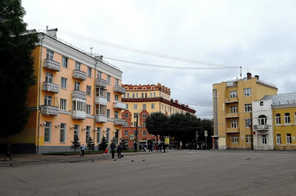 Пересечение ул. Дзержинского и ул. Октябрьской революции