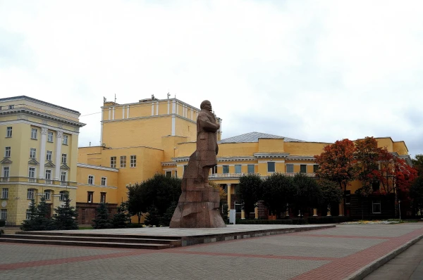 Площадь Ленина