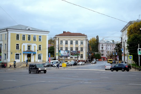 Пересечение ул. Джержинского и пл. Победы