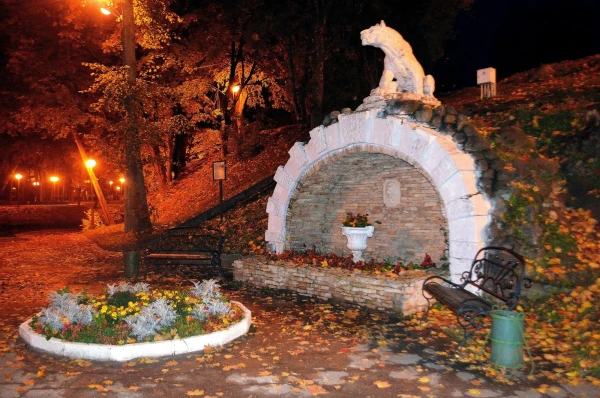 В центральном парке культуры и отдыха "Лопатинский сад"
