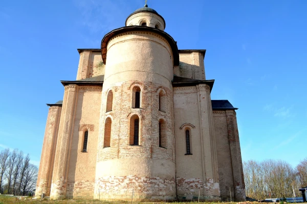 Церковь Михаила Архангела (Свирская) 12 века