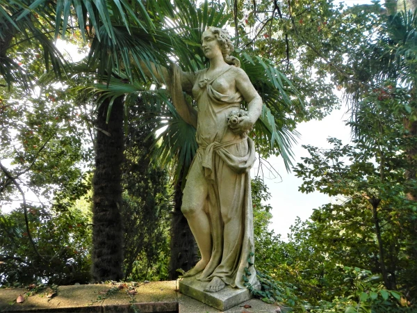 В  Parco Scherrer