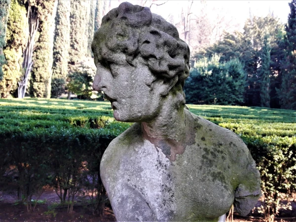В саду Giardino Guisti