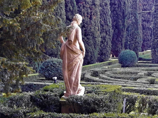 В саду Giardino Guisti
