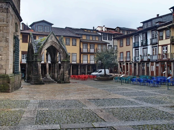 Уголок Largo da Oliveira
