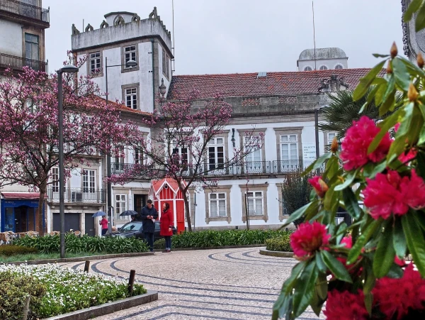 Praсa Carlos Alberto