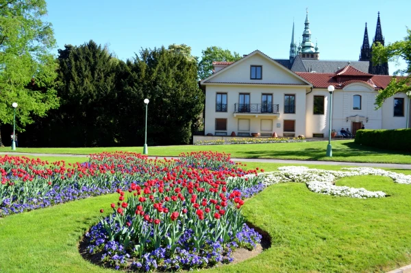 В Королевском саду. Вилла Бенеша