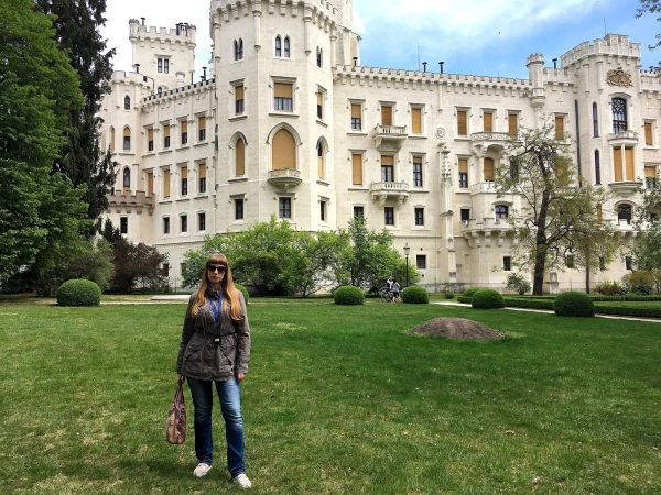 Гуляем по парку на территории замка Глубока