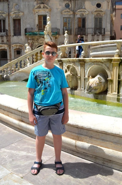 Piazza Pretoria (площадь Преториа). У фонтана стыда