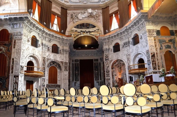 В церкви Сантиссимо Сальваторе (Chiesa del Santissimo Salvatore) 