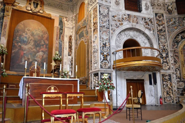 В церкви Сантиссимо Сальваторе (Chiesa del Santissimo Salvatore) 