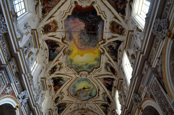 В церкви Дель Джезу (Chiesa del Gesy)