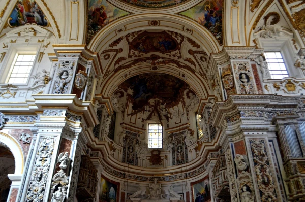В церкви Дель Джезу (Chiesa del Gesy)