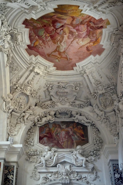 В церкви Дель Джезу (Chiesa del Gesy)