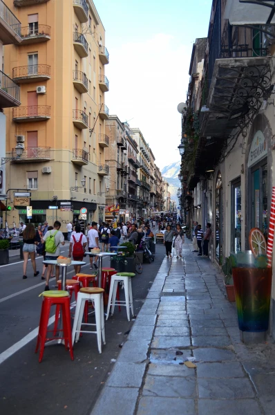 via Maqueda