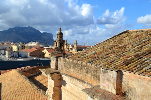 Виды на город с террасы церкви Святой Катерины (Chiesa di Santa Caterina)