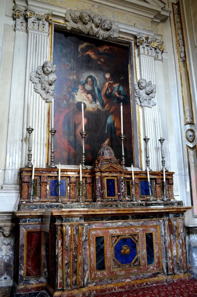 В церкви Санта Мария Кармин (Chiesa di Santa Maria del Carmine)