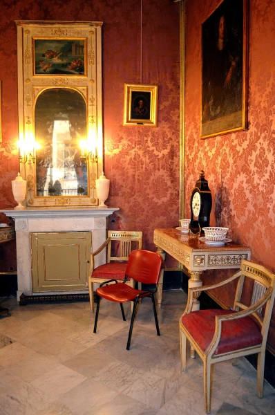 В палаццо Мирто (Museo Palazzo Mirto)