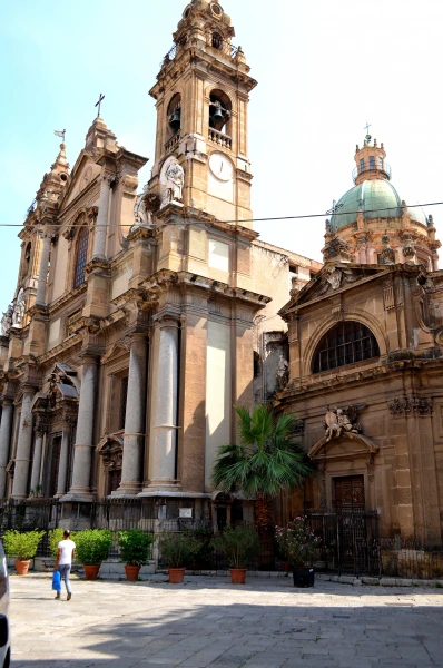 Церковь Сан Игнасио Оливелла (Chiesa di Sant'Ignazio All'Olivella) 