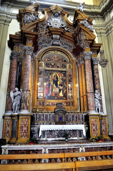 В церкви Святого Доменика (Chiesa di San Domenico)