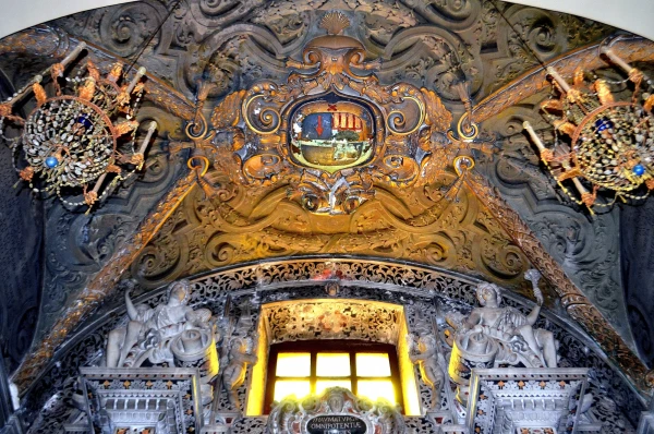 В церкви Святого Доменика (Chiesa di San Domenico)