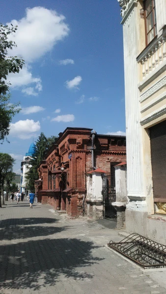 В сердце города.Красноярск.Улица Кирова