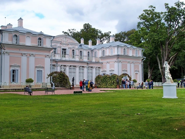 Ораниенбаум. Китайский дворец