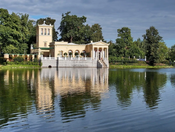 Петергоф. Павильон Царицына острова