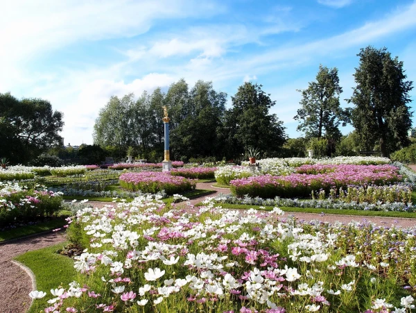 Прощальный взгляд на сад Царицына острова