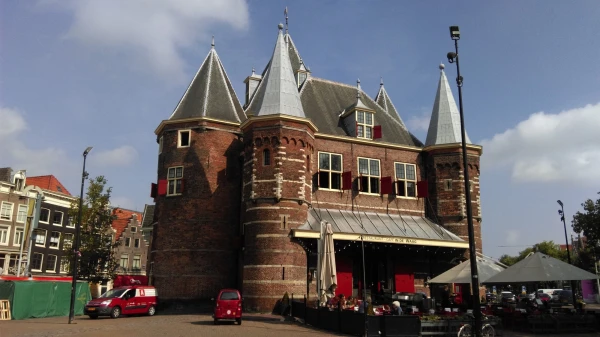 Nieuwmarkt...