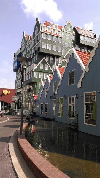 Zaandam. Gedempte Gracht