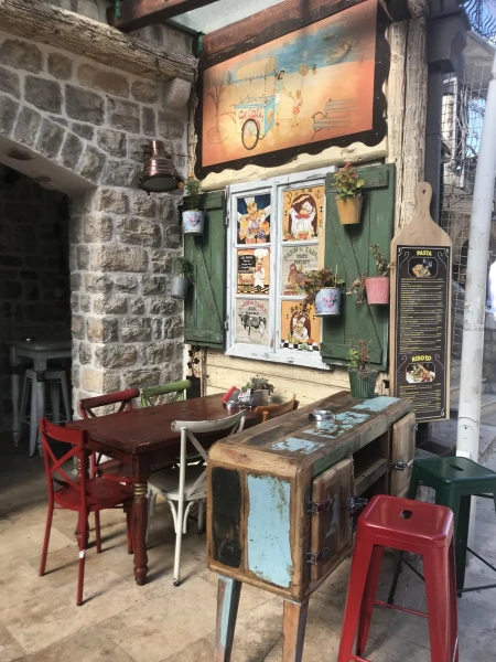 улочками Петроваца