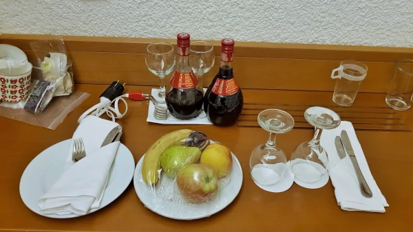 Вина много не бывает! )))