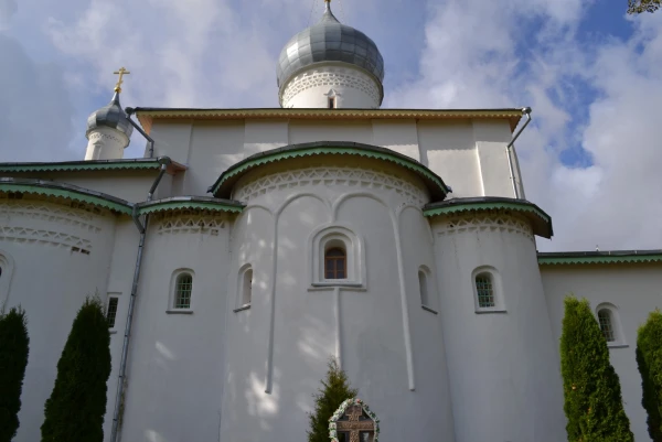Крыпецкий Иоанно-Богословский мужской монастырь