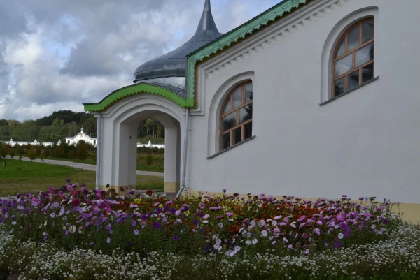 Крыпецкий Иоанно-Богословский мужской монастырь